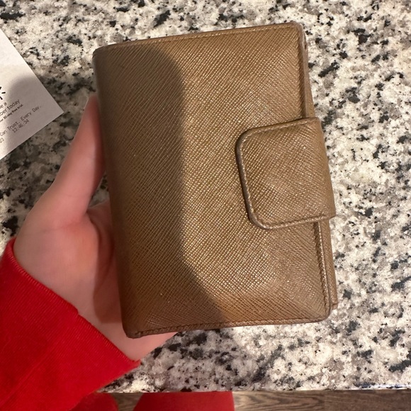 Prada wallet - Picture 3 of 7